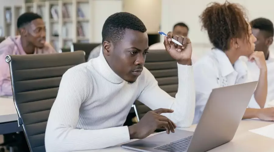Digital Classrooms, Lifelong Skills: Career Preparation in the Online Era