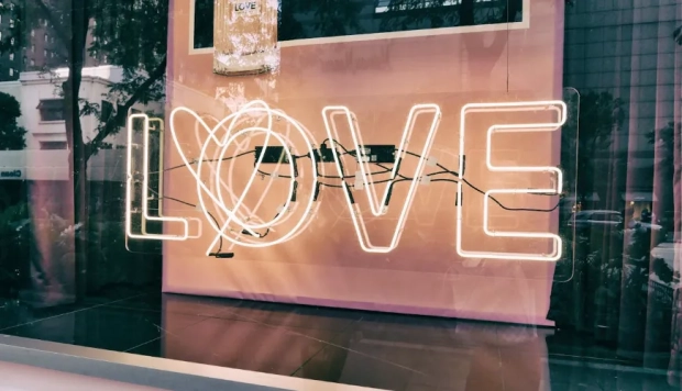 The Business Value Of Eye Catching Visual Displays In Retail